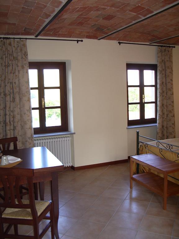 B&B Cascina Gaione Via Gallina,18B 12052 Neive Cn Rum bild