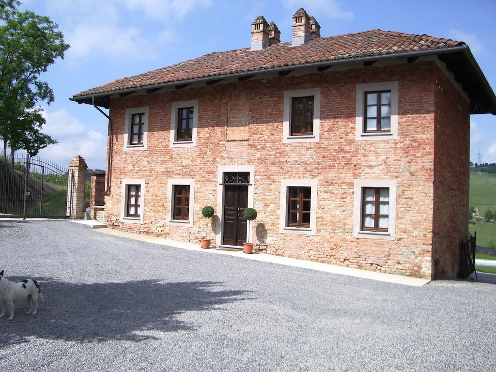B&B Cascina Gaione Via Gallina,18B 12052 Neive Cn Exteriör bild